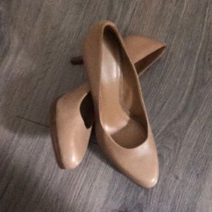 Nine West pumps